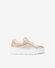 Load image into Gallery viewer, NeroGiardini Trainers in Gold