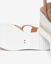 Load image into Gallery viewer, NeroGiardini E616012 in Tan