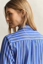 Load image into Gallery viewer, Gant Classic Poplin Stripe Shirt in Royal Blue