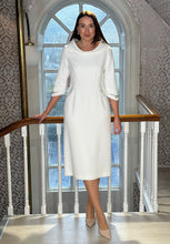 Load image into Gallery viewer, Teresa Ripoll 3730 in White