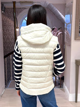 Load image into Gallery viewer, Reset Bordeaux Gilet in Cream
