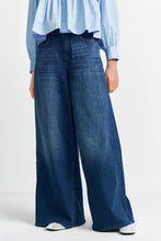 Load image into Gallery viewer, Rich & Royal Wide-Leg Jeans in Dark Blue