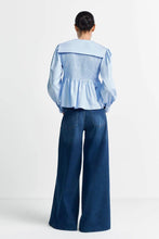 Load image into Gallery viewer, Rich & Royal Wide-Leg Jeans in Dark Blue