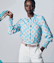 Load image into Gallery viewer, Herzen Blouse 6052 in Turquoise