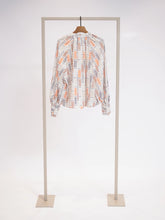 Load image into Gallery viewer, Herzen Blouse with a Geometric Print