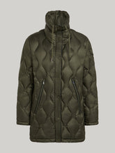 Load image into Gallery viewer, Reset Verona Quilted Jacket in Forest Green