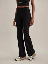 Load image into Gallery viewer, Varley Always Flare Leggings 32 in Black