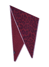 Load image into Gallery viewer, Codello Wool Mix Triangular Scarf in Dark Red Leopard