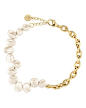 Load image into Gallery viewer, Edblad Breeze Bracelet Multi Chain Gold