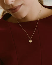 Load image into Gallery viewer, EDBLAD Holly Necklace S Gold