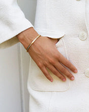 Load image into Gallery viewer, Edblad Josefin bangle Gold