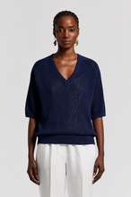 Load image into Gallery viewer, Peserico Pure Cotton V-Sweater in NAVY