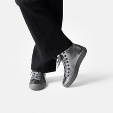 Load image into Gallery viewer, Paul Green High-Top Paul's in Clay