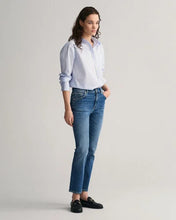 Load image into Gallery viewer, Gant Relaxed Fit Poplin Shirt
