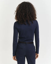 Load image into Gallery viewer, Gant Light Cotton Long-Sleeve T-Shirt Navy