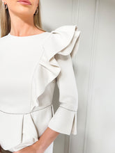Load image into Gallery viewer, Carmen Melero 9122 in Cream