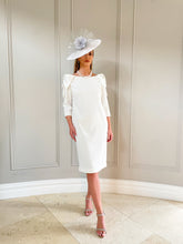 Load image into Gallery viewer, Teresa Ripoll 7000 in White
