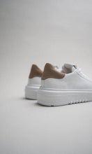 Load image into Gallery viewer, Kennel & Schmenger Drift Trainer in Beige