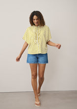 Load image into Gallery viewer, 0039 Italy Daisy Blouse in Yellow

