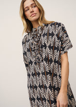 Load image into Gallery viewer, 0039 Italy Daisy Dress in Navy
