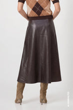 Load image into Gallery viewer, Monari Faux leather skirt in Black Coffee
