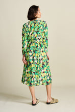 Load image into Gallery viewer, Pom Lemon Tree Crinkle Dress
