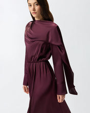 Load image into Gallery viewer, Pinko Dress with Sash in Bordeaux

