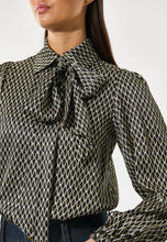 Load image into Gallery viewer, Dea Kudibal Kikki Blouse in Takao
