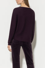 Load image into Gallery viewer, Luisa Cerano Fine knit Sweater with Boxy Fit in Aubergine
