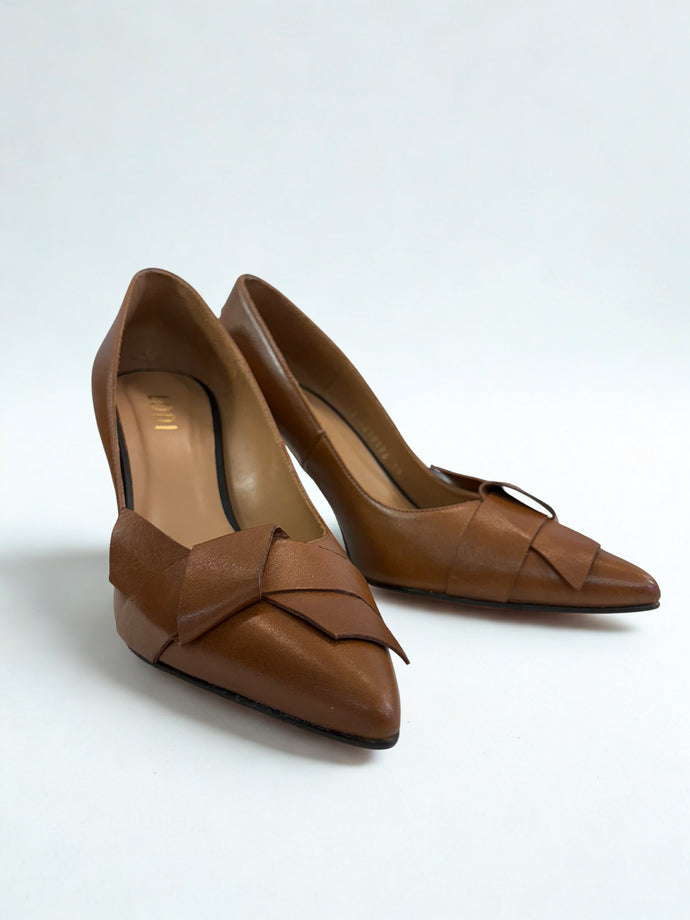 Lodi Ronco Court Shoe in Tan