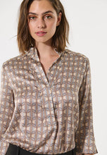 Load image into Gallery viewer, Dea Kudibal Danitta Blouse in Apostle
