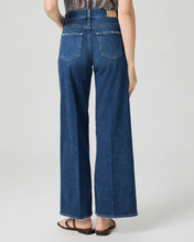Load image into Gallery viewer, Paige Anessa 31&#39; Wide-Leg Jeans in Dresden
