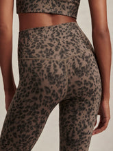 Load image into Gallery viewer, Varley Highrise Leggings in Cheetah
