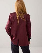 Load image into Gallery viewer, Summum Satin Boyfriend Blazer
