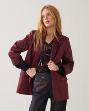 Load image into Gallery viewer, Summum Satin Boyfriend Blazer
