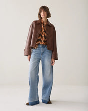 Load image into Gallery viewer, Summum Jacket in Faux Leather in Toffee
