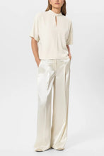 Load image into Gallery viewer, Luisa Cerano Blouse with Balloon Sleeves in Eggshell
