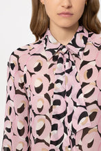 Load image into Gallery viewer, Luisa Cerano Shirt Blouse with a Retro Print
