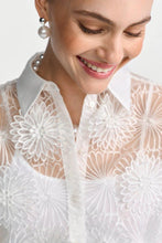 Load image into Gallery viewer, Rich &amp; Royal Flower Blouse in White
