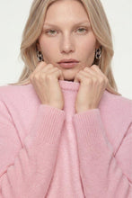 Load image into Gallery viewer, Rich &amp; Royal Knit Sweater in Pink
