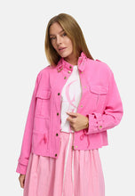 Load image into Gallery viewer, Catnoir Kurzjacke in Garment Dye in Pink

