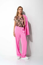 Load image into Gallery viewer, Catnoir Short-Sleeved Blouse in Olive Flower
