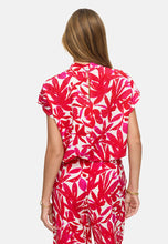 Load image into Gallery viewer, Catnoir High-Neck Blouse in Pink

