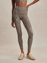 Load image into Gallery viewer, Varley Freesoft High-Rise Leggings in Dappled Floral
