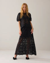 Load image into Gallery viewer, Summum Top in Lace Top in Black
