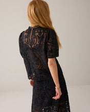 Load image into Gallery viewer, Summum Top in Lace Top in Black
