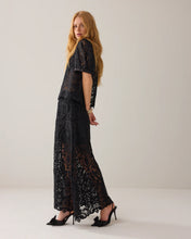 Load image into Gallery viewer, Summum Top in Lace Top in Black
