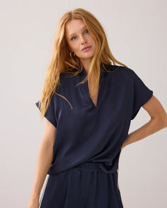 Summum Shiny V-Neck Top