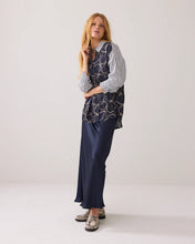 Load image into Gallery viewer, Summum Shirt Blouse with Fabric Blend
