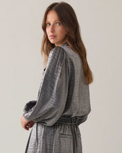 Load image into Gallery viewer, Summum Metallic Blouse with Diamonds
